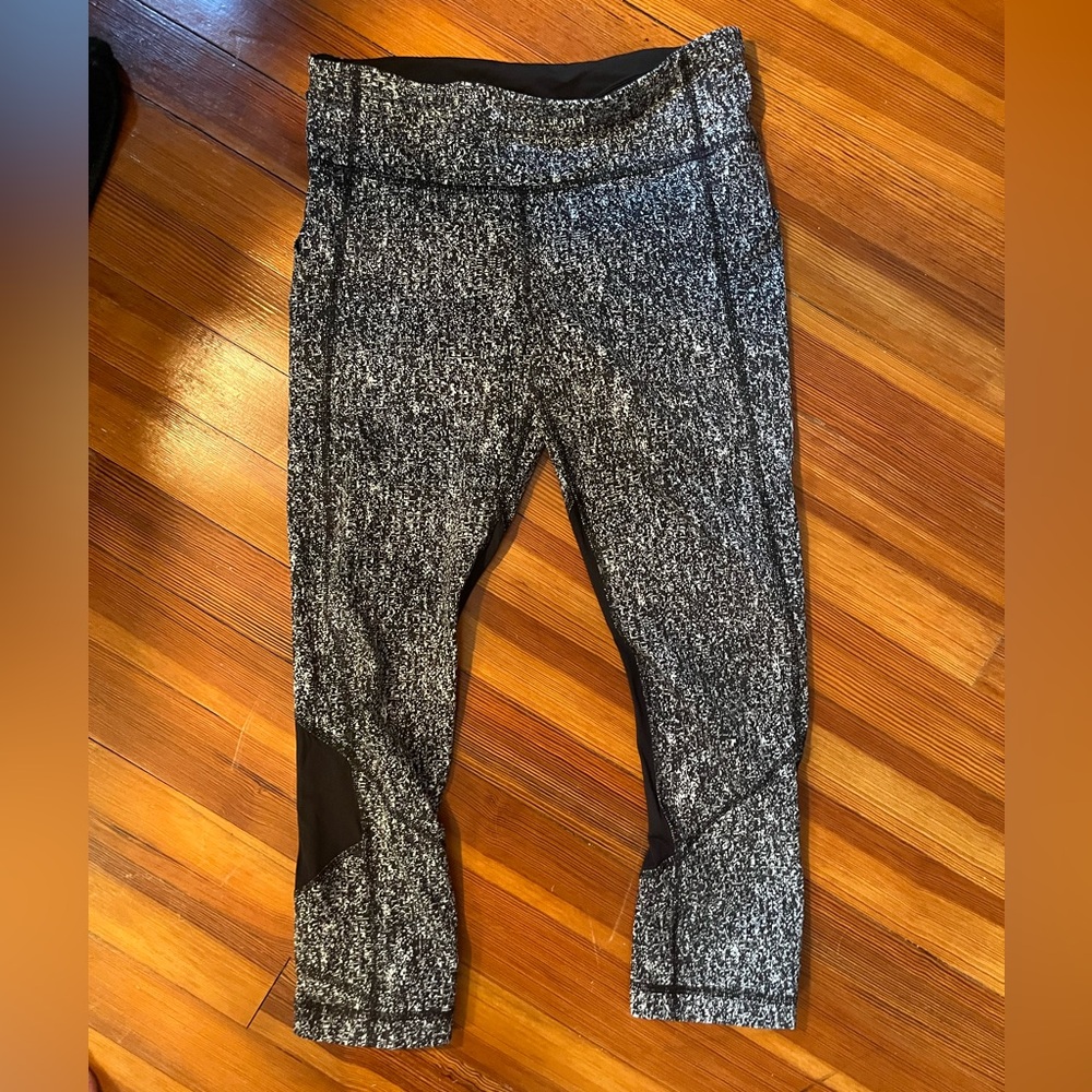 Lululemon Athletic Black and White Patterned Leggings